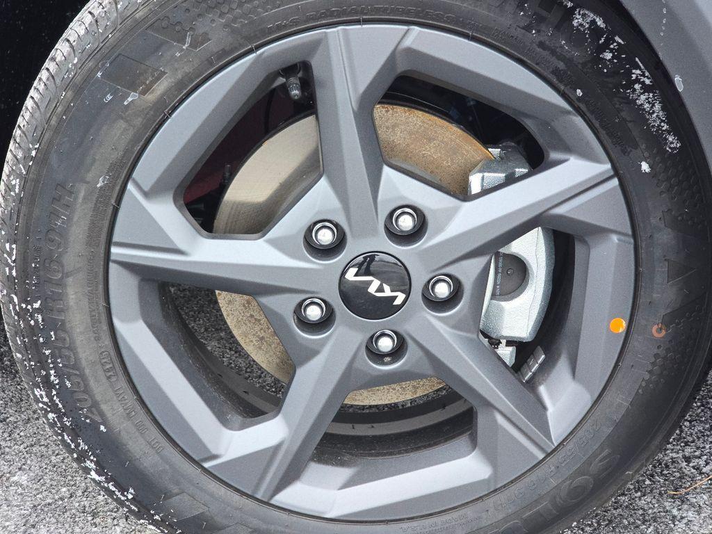 new 2025 Kia K4 car, priced at $22,136