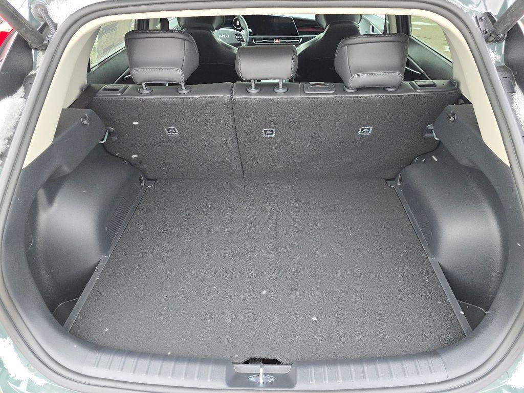 new 2025 Kia Niro EV car, priced at $34,147