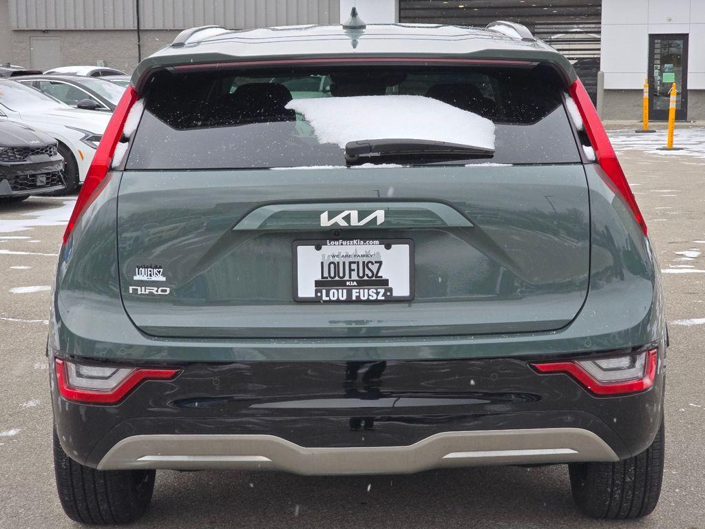 new 2025 Kia Niro EV car, priced at $34,147