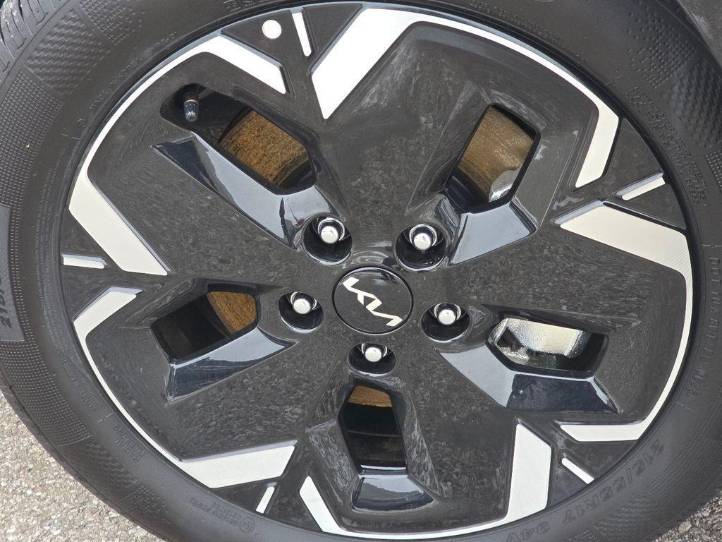 new 2025 Kia Niro EV car, priced at $34,147