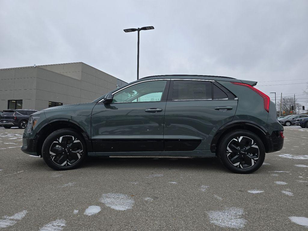 new 2025 Kia Niro EV car, priced at $34,147