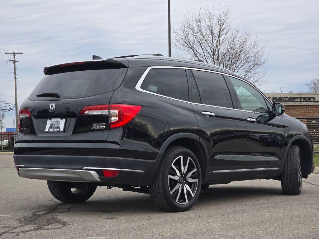 used 2021 Honda Pilot car, priced at $23,353