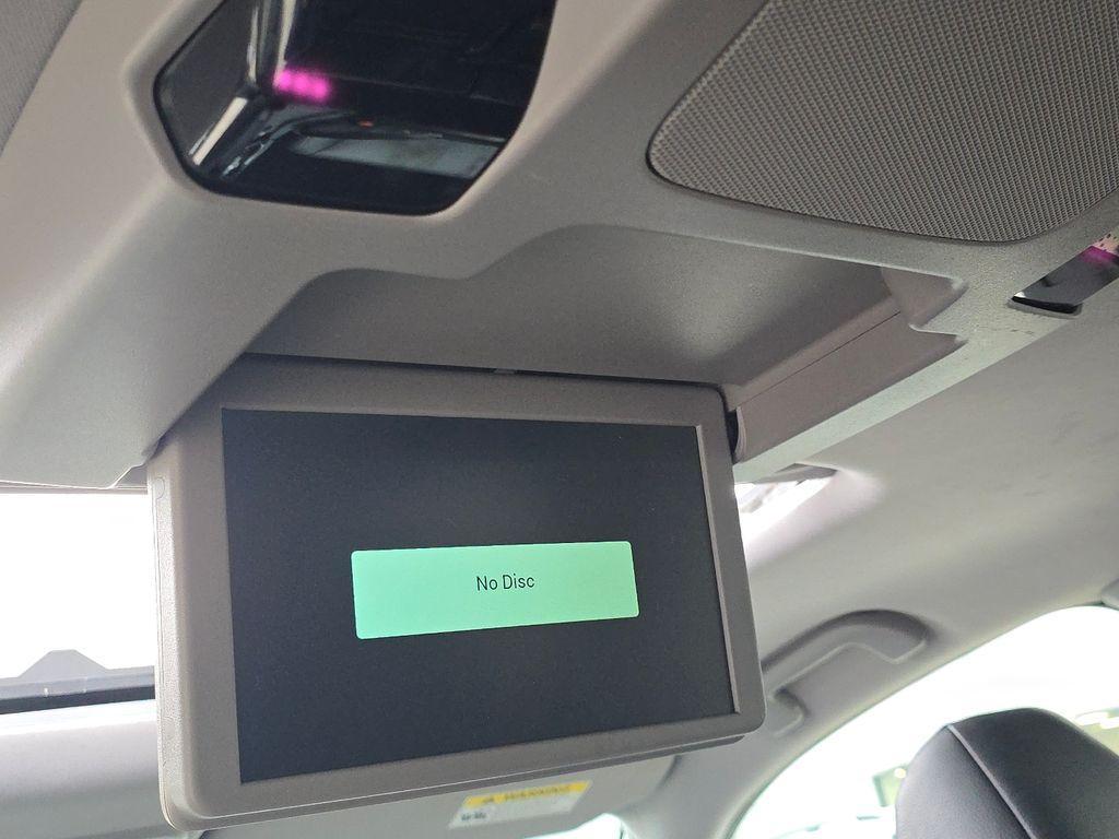 used 2021 Honda Pilot car, priced at $23,353