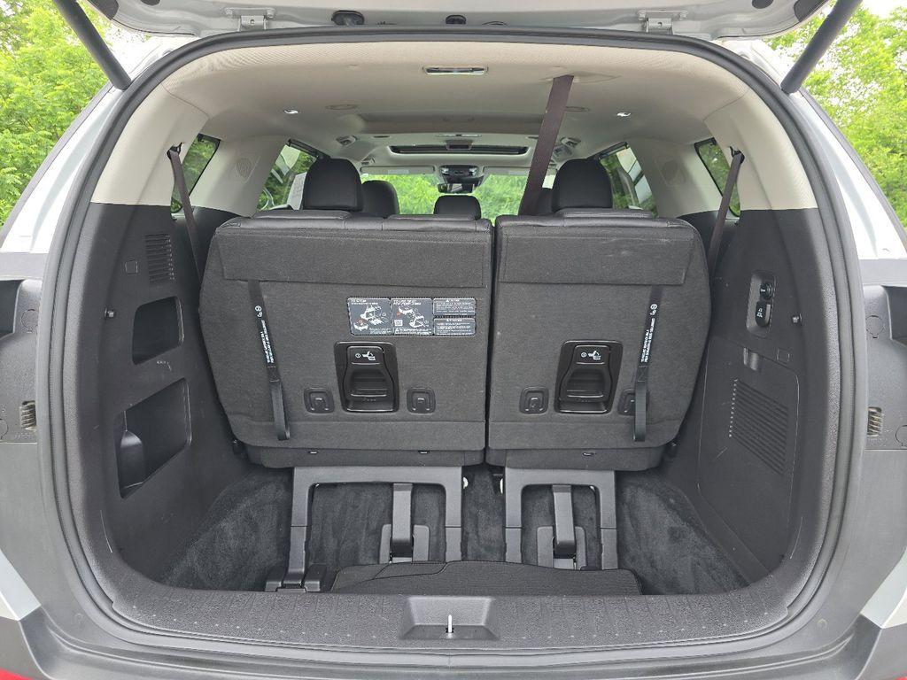 used 2025 Kia Carnival car, priced at $41,666