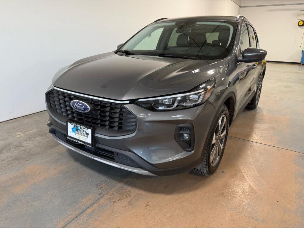 used 2025 Ford Escape car, priced at $27,988