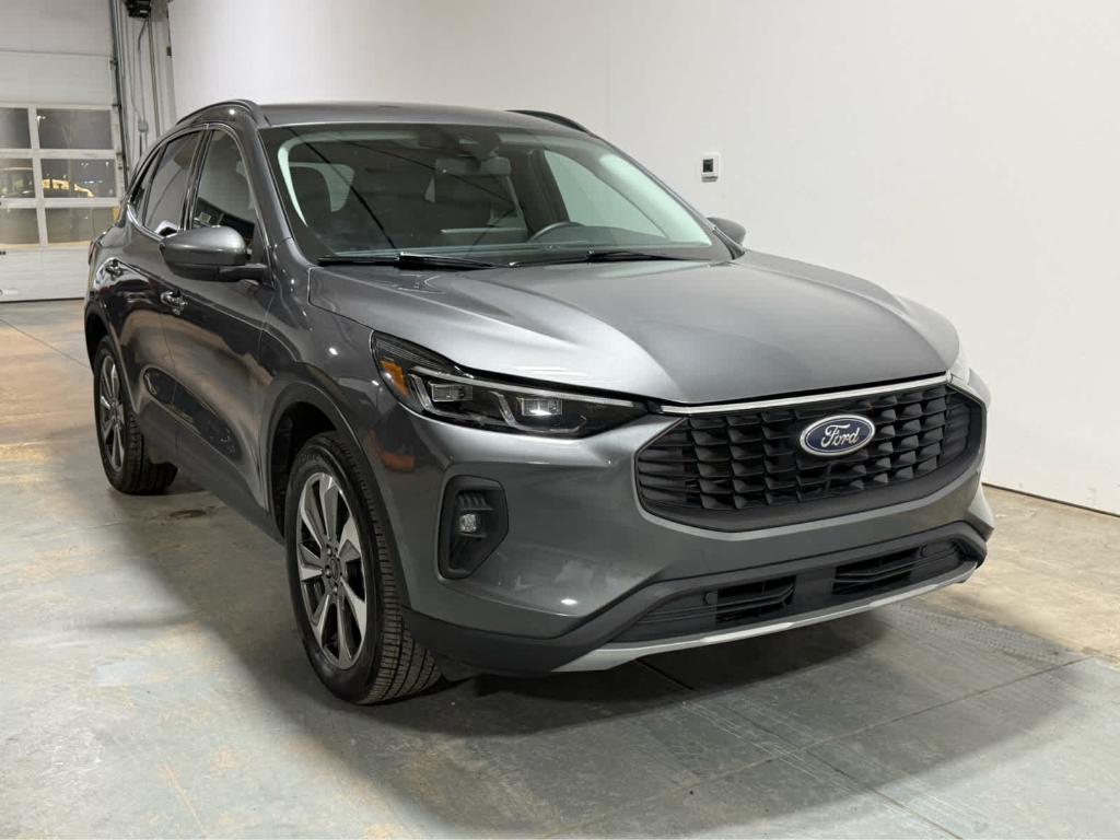 used 2025 Ford Escape car, priced at $27,988
