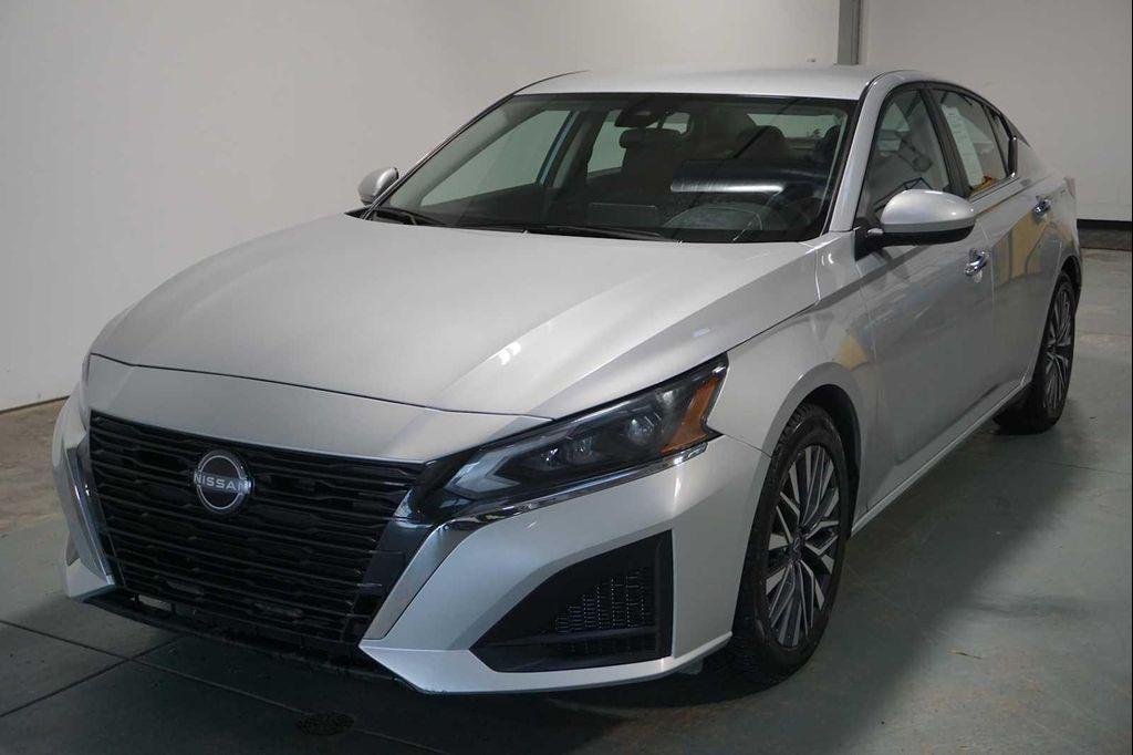 used 2023 Nissan Altima car, priced at $17,900