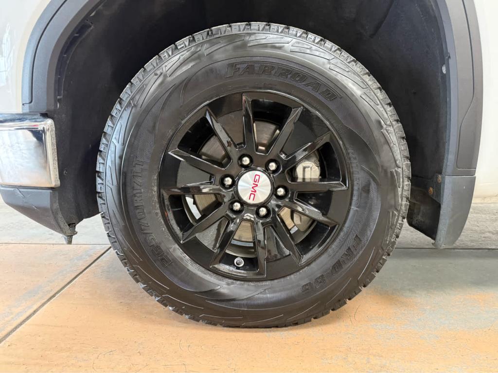 used 2023 GMC Sierra 1500 car, priced at $38,989