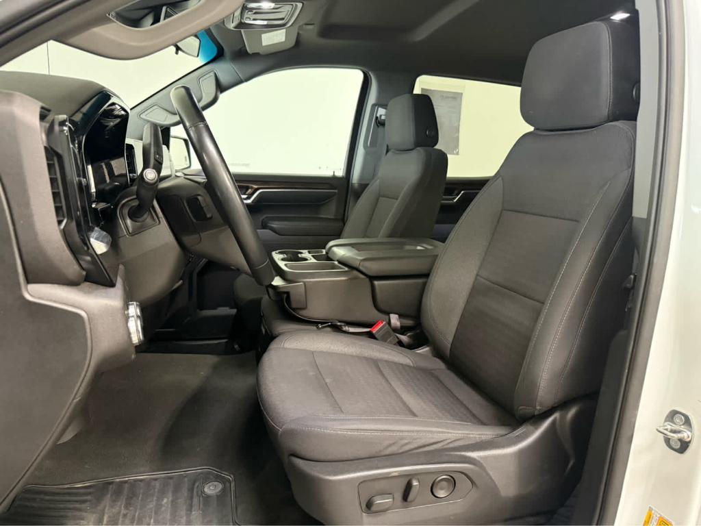used 2023 GMC Sierra 1500 car, priced at $38,989