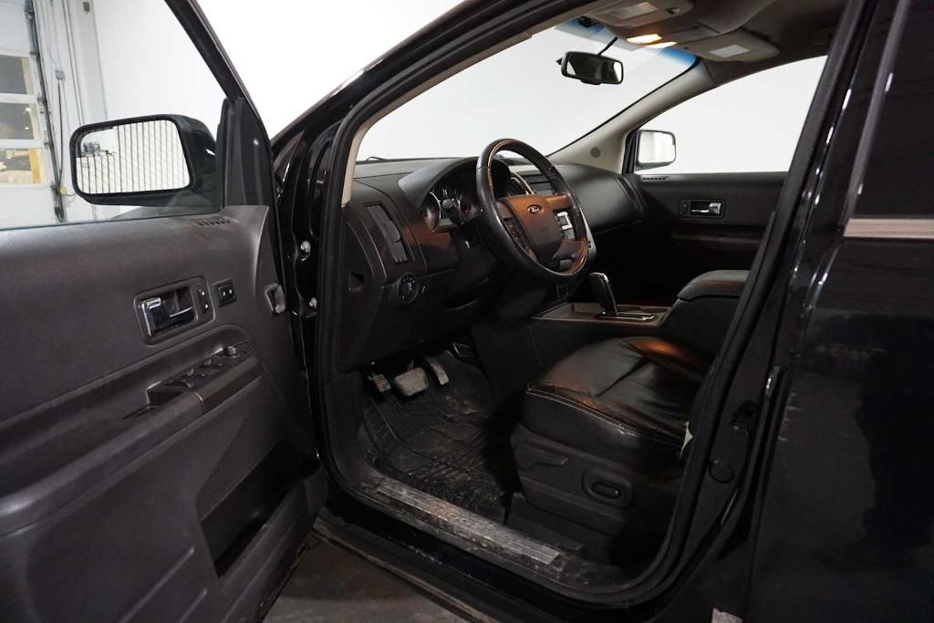 used 2010 Ford Edge car, priced at $8,999