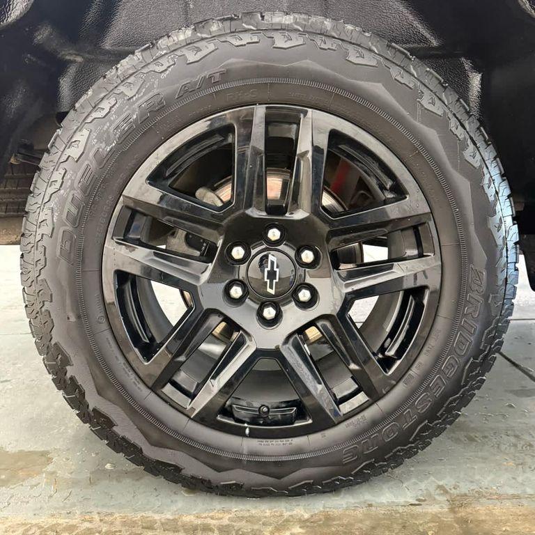 used 2024 Chevrolet Silverado 1500 car, priced at $49,989