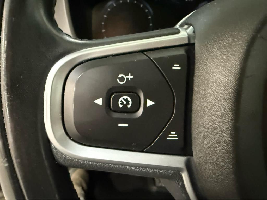 used 2019 Volvo XC60 car, priced at $23,989