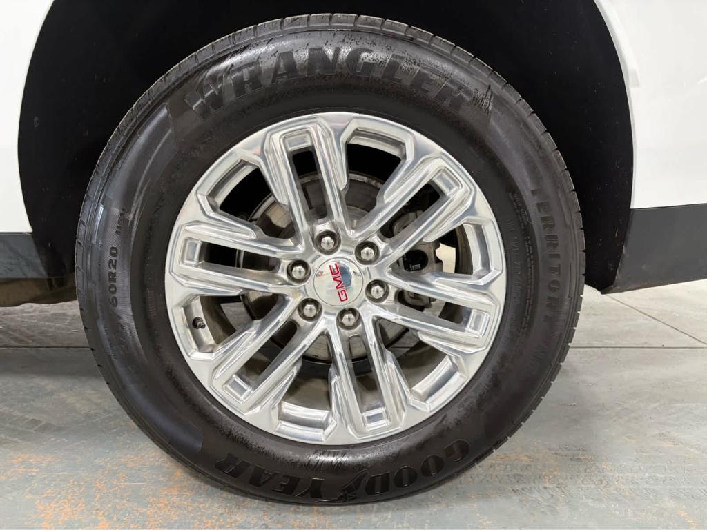 used 2024 GMC Yukon XL car, priced at $59,989