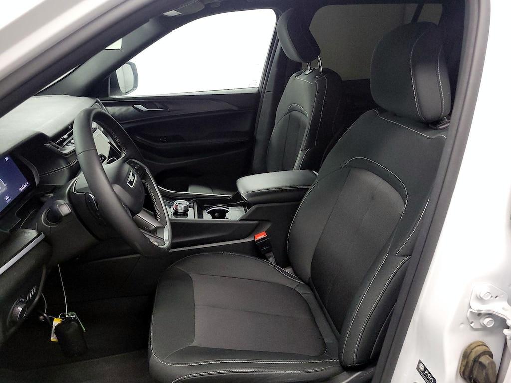 used 2025 Jeep Grand Cherokee car, priced at $30,998