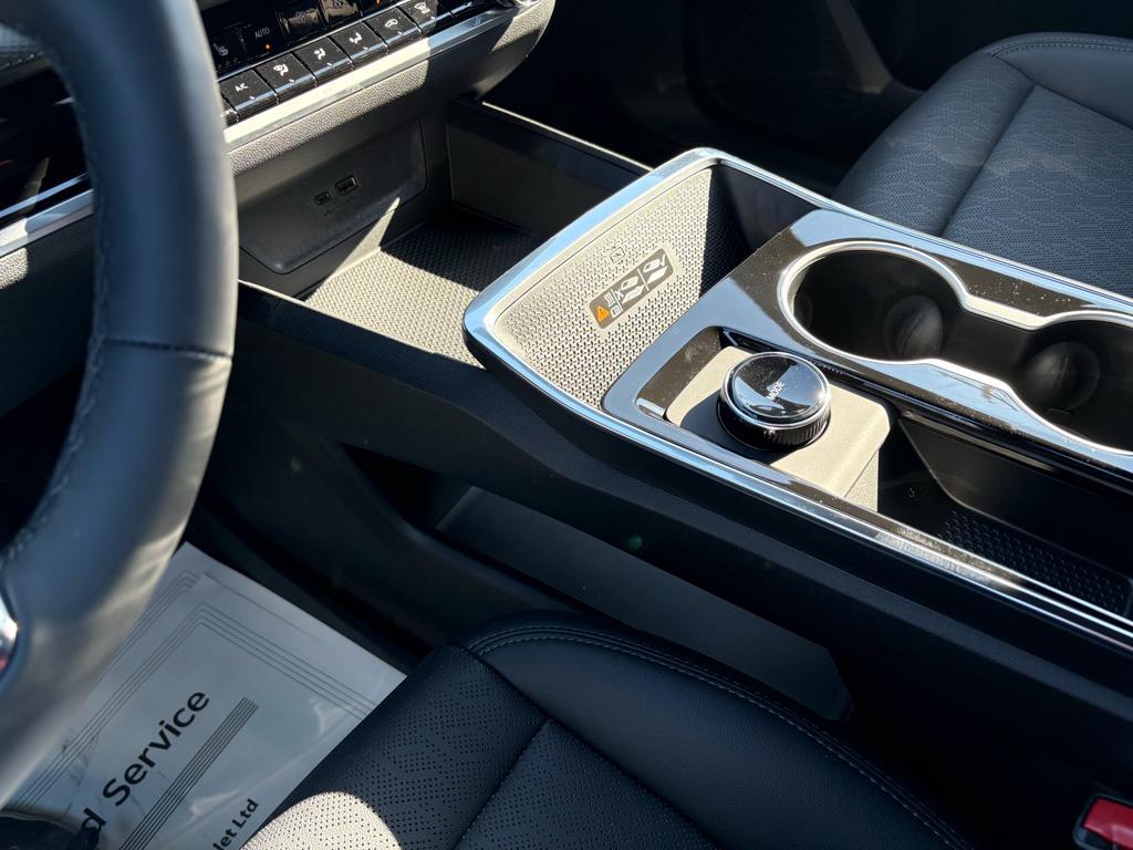 new 2026 Chevrolet Equinox car, priced at $34,290