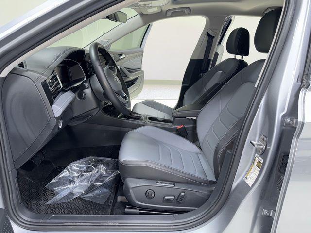 used 2025 Volkswagen Jetta car, priced at $25,718