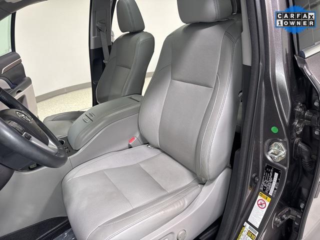 used 2016 Toyota Highlander car, priced at $24,980