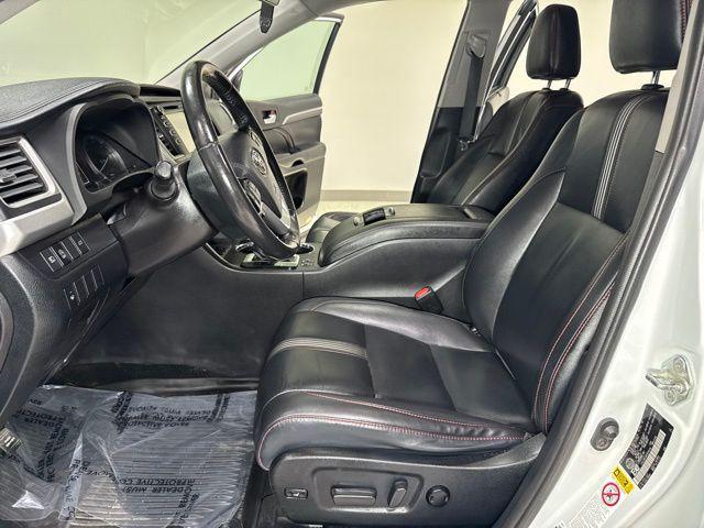 used 2019 Toyota Highlander car, priced at $25,980