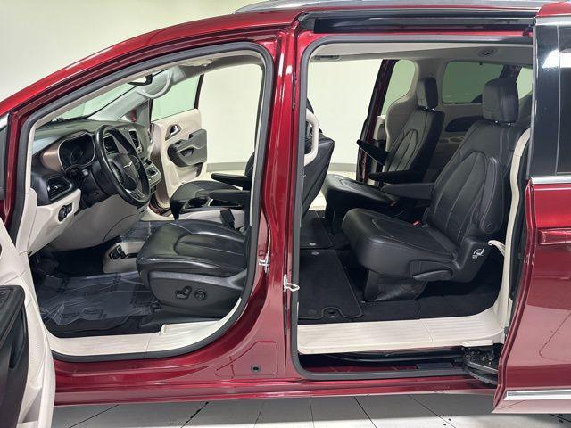 used 2018 Chrysler Pacifica car, priced at $18,466