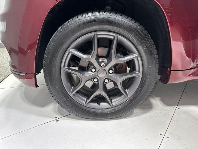 used 2019 Jeep Grand Cherokee car, priced at $22,407
