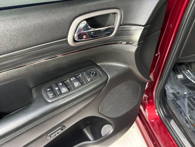 used 2019 Jeep Grand Cherokee car, priced at $22,407