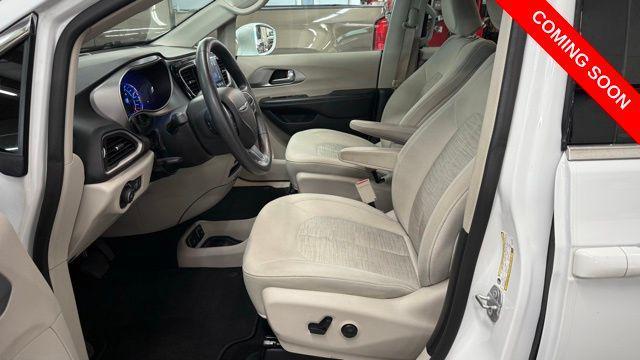 used 2018 Chrysler Pacifica Hybrid car, priced at $22,737