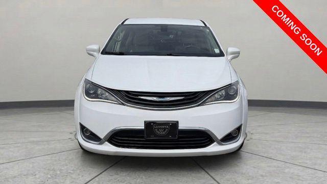 used 2018 Chrysler Pacifica Hybrid car, priced at $22,737