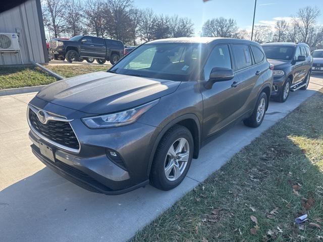 used 2020 Toyota Highlander car, priced at $26,750