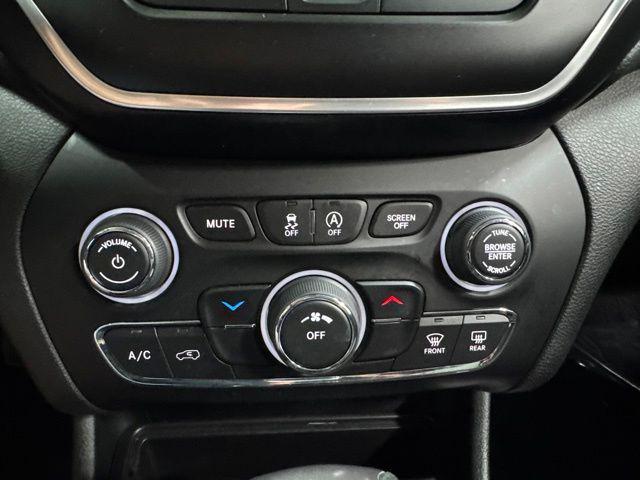 used 2019 Jeep Cherokee car, priced at $16,592