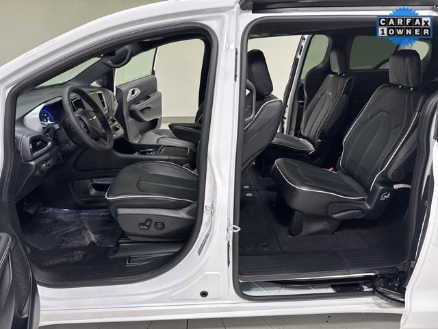 used 2025 Chrysler Pacifica car, priced at $37,500