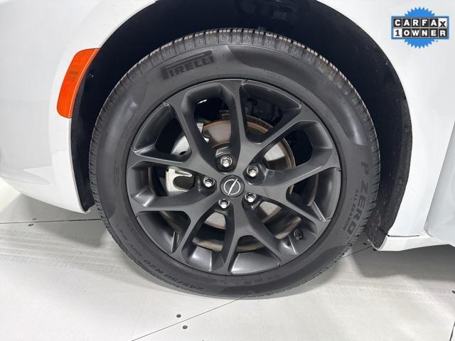 used 2025 Chrysler Pacifica car, priced at $37,500