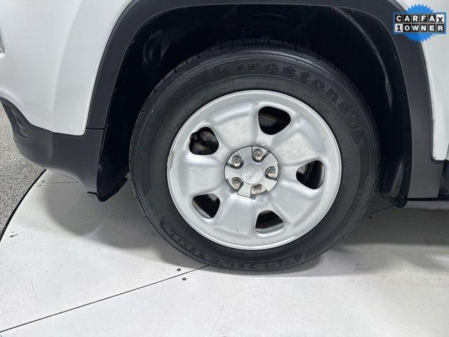 used 2016 Jeep Cherokee car, priced at $12,987