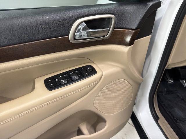 used 2016 Jeep Grand Cherokee car, priced at $16,500