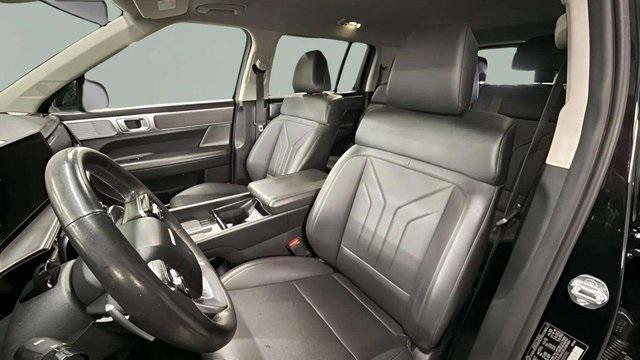 used 2025 Hyundai Santa Fe car, priced at $29,348