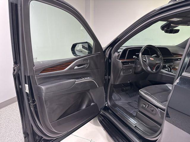 used 2023 Cadillac Escalade ESV car, priced at $61,299