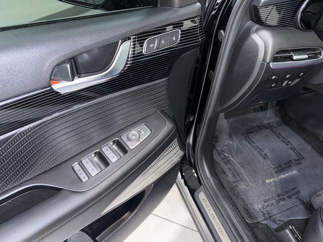used 2025 Hyundai Palisade car, priced at $45,901