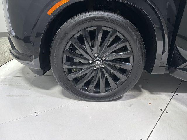 used 2025 Hyundai Palisade car, priced at $45,901