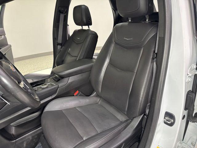 used 2021 Cadillac XT5 car, priced at $27,500