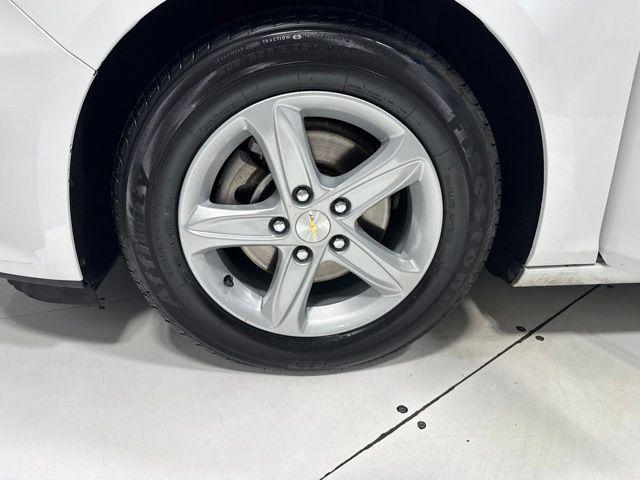 used 2020 Chevrolet Malibu car, priced at $14,406