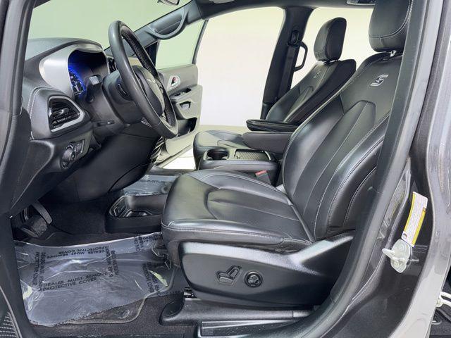 used 2023 Chrysler Pacifica car, priced at $33,749