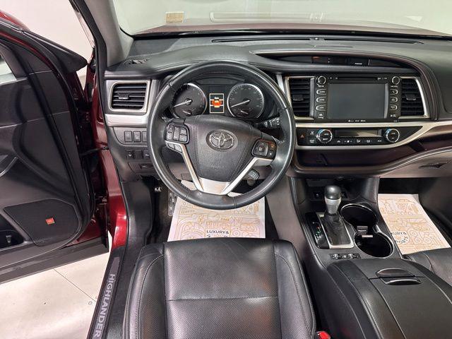 used 2016 Toyota Highlander car, priced at $24,985
