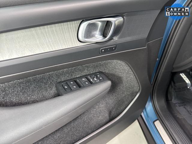used 2025 Volvo XC40 car, priced at $32,718
