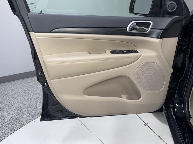 used 2019 Jeep Grand Cherokee car, priced at $17,408