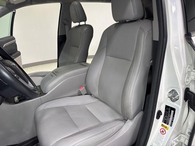 used 2017 Toyota Highlander car, priced at $23,985