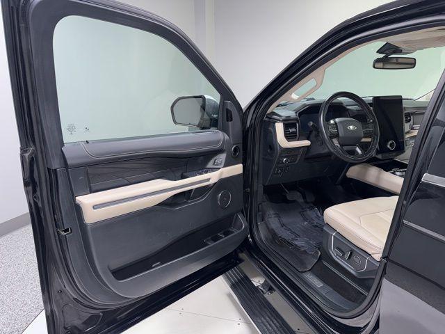 used 2022 Ford Expedition car, priced at $44,949