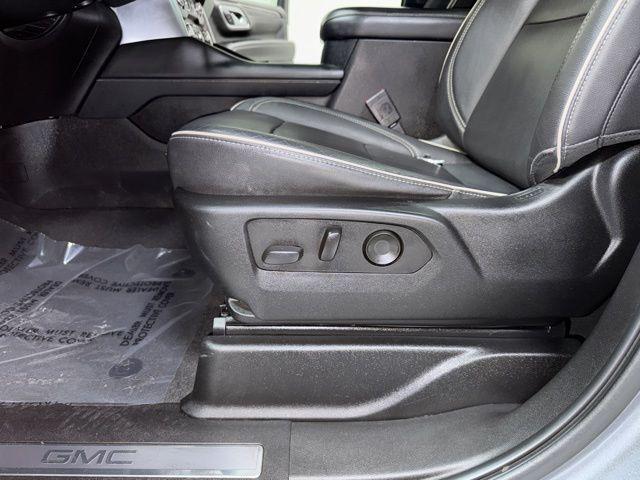 used 2021 GMC Yukon XL car, priced at $38,985