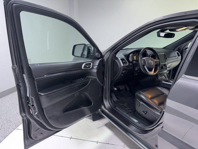 used 2019 Jeep Grand Cherokee car, priced at $19,807