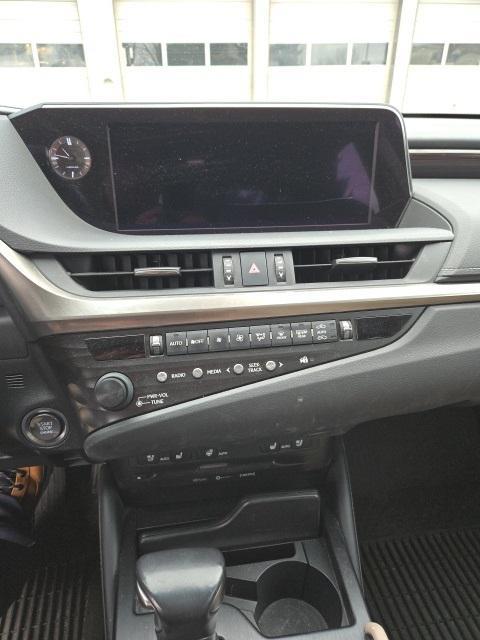 used 2020 Lexus ES 350 car, priced at $29,376