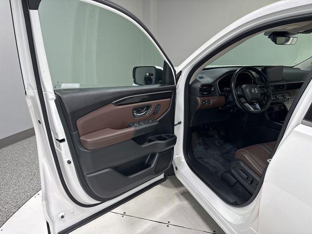 used 2023 Honda Pilot car, priced at $37,500