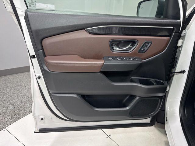 used 2023 Honda Pilot car, priced at $37,500